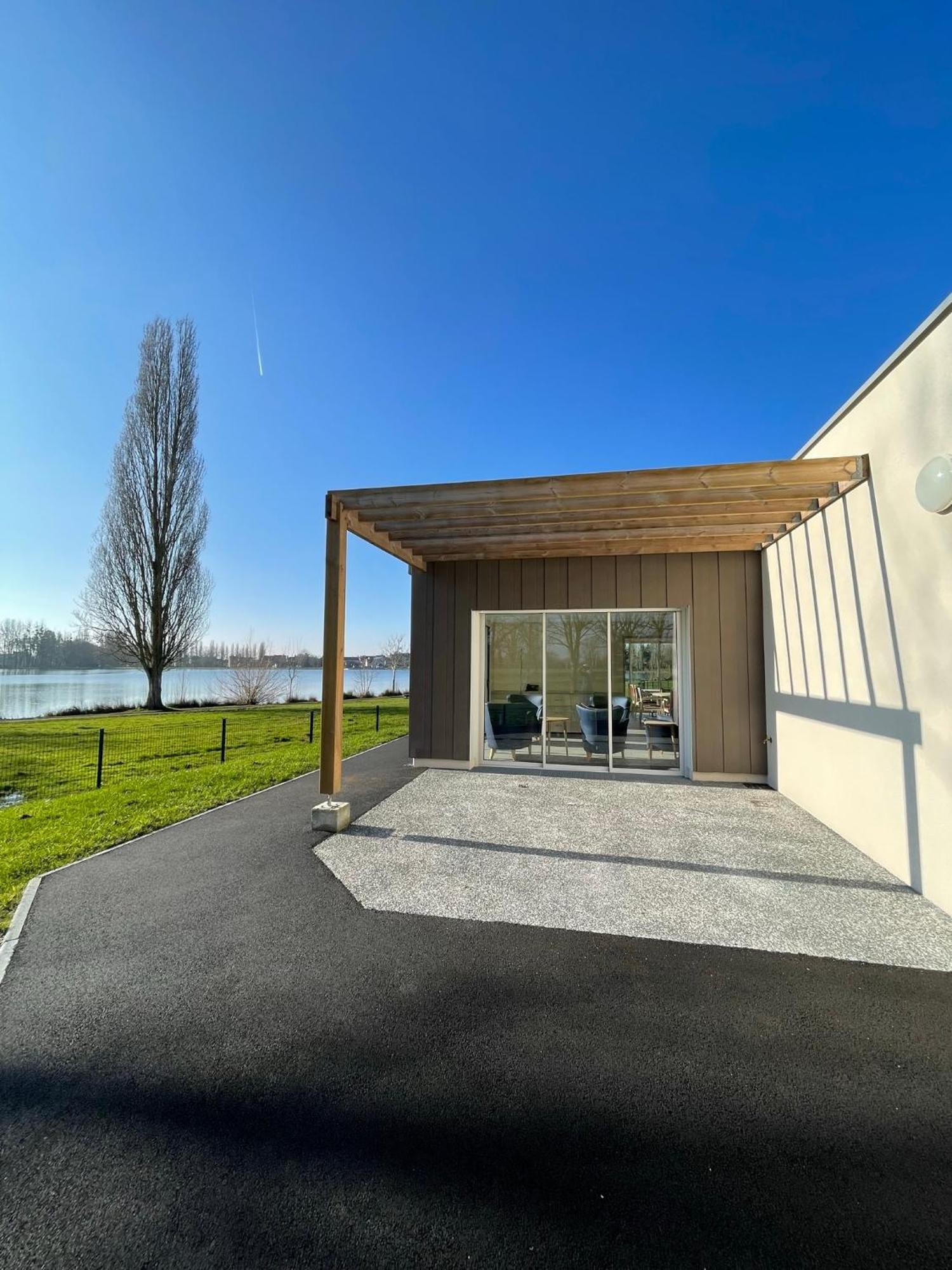 Relais Les Rives Du Lac Coulonges-sur-Sarthe Esterno foto